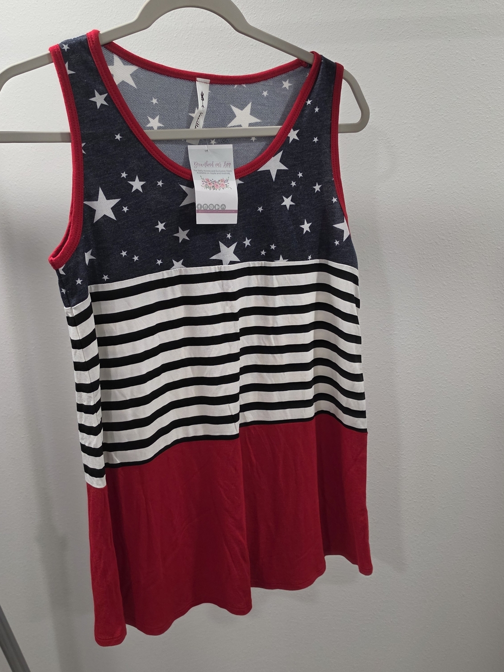 Vanilla Bay Red, Navy & White Star Print Tank